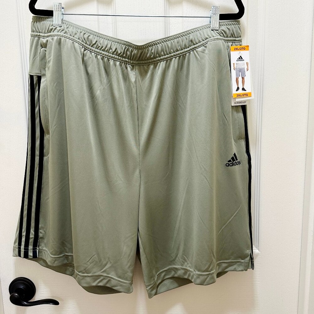 Adidas Men's Aeroready Athletic Short 2XL Iconic 3 Black Stripes Detail Sport